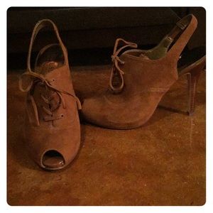 Guess by Marciano Slingback Peep-toe Suede Pumps